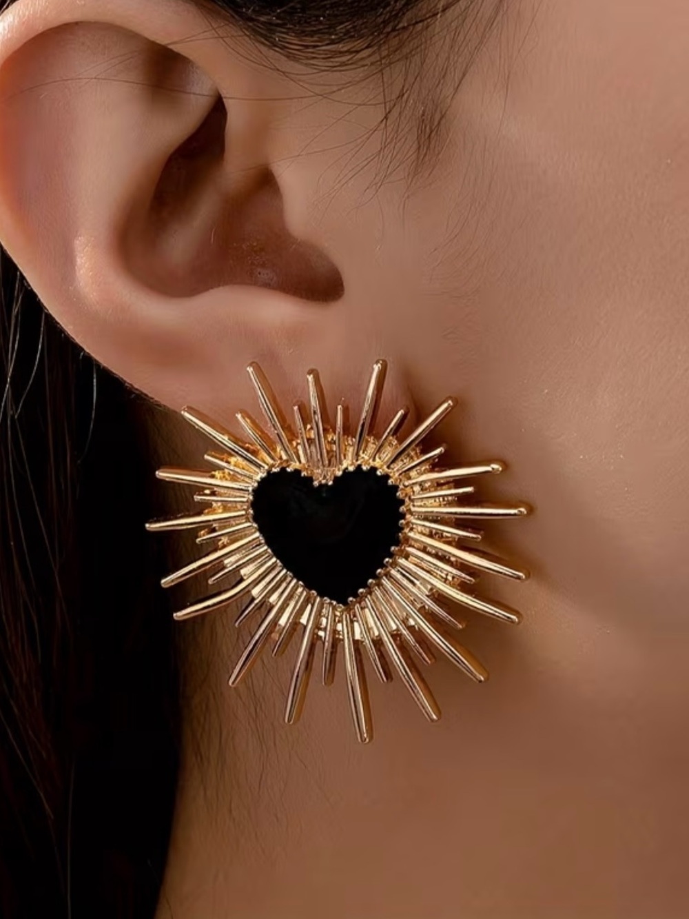 NEW! Black Heart Sunburst Earrings. Elegant Trendy Earrings 🖤 (A0-22)